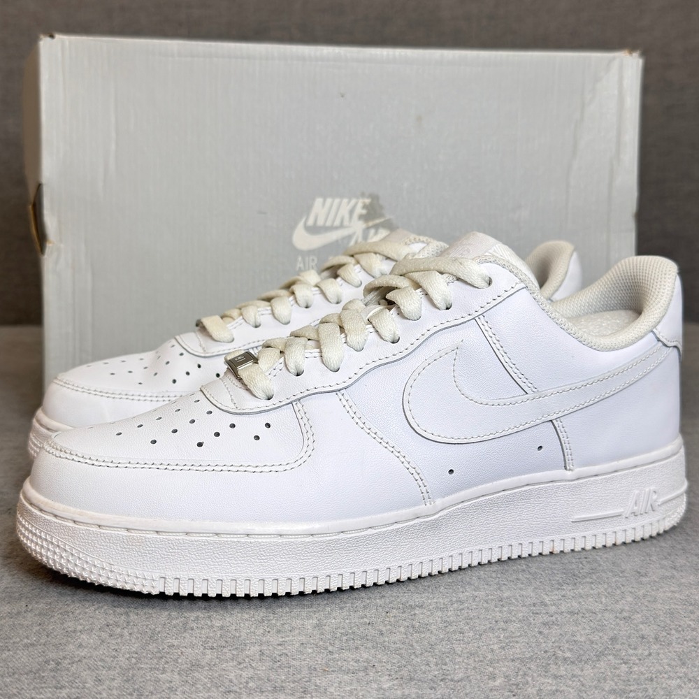 Nike Air Force 1 07 Mens White White Low Top Sneakers CW2288-111 Size 8